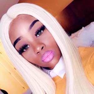 Meet your Posher, Sheena